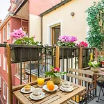 Guest house Hinc Domus - 3*
