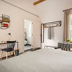 Guest house Hinc Domus -