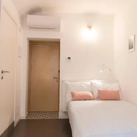 Hinc Domus - Veneza