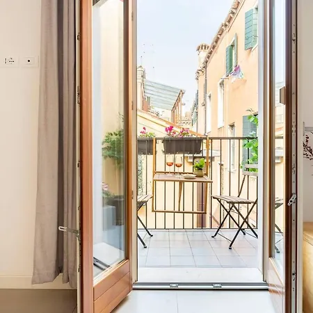 Hinc Domus - Casa de hóspedes 3*