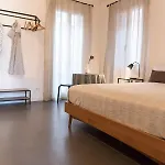 Πανσιόν Hinc Domus -