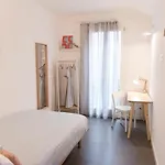 Πανσιόν Hinc Domus - 3*